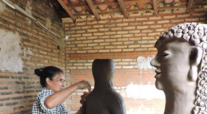 KARINA GARRETT EN PARAGUAY