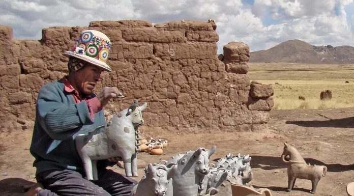 El día que el barro habla: homenaje a quienes modelan el tiempo.