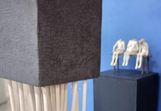 LUCIA PEREZ: «Haceres y pensares de y desde los objetos»