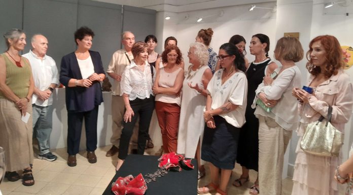 Cuando el hacer se vuelve palabra: el taller de Alejandra Jones